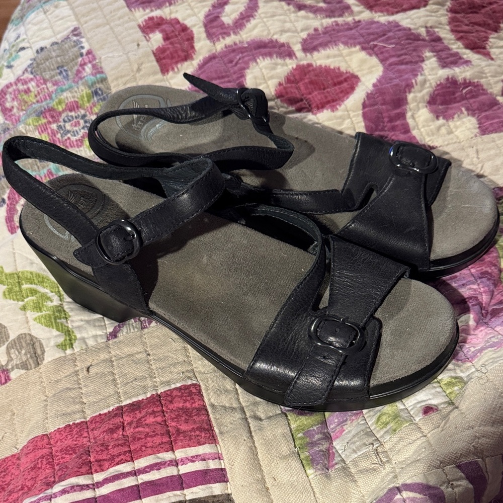 Dansko Black Women's Sandals size 41 , size 10